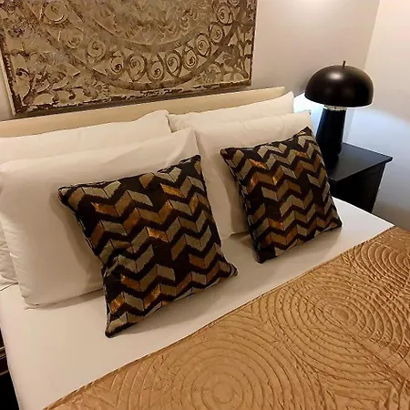 Rose Homestay Brighton - Free Parking Ensuite Studio Room Near Brighton Uni Exterior photo