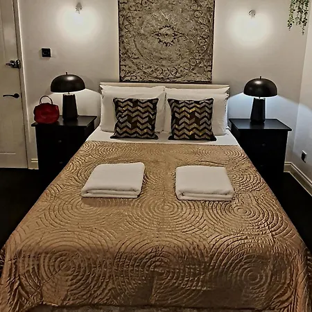 Rose Homestay Brighton - Free Parking Ensuite Studio Room Near Brighton Uni Exterior photo